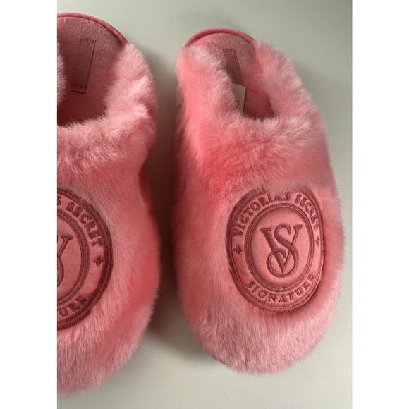 NWT 2024 Victoria's Secret Closed Toe Faux Fur Slippers Pink Women's Size Medium - Picture 8 of 12